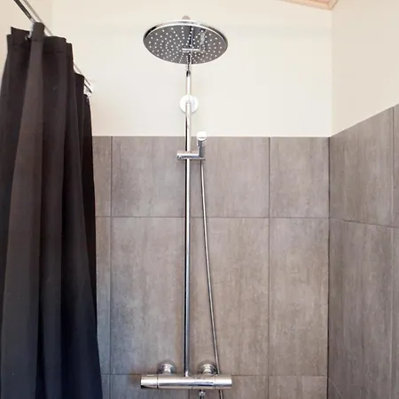 2 Bedroom Cozy In Vaeggerlose Tatil Evi Bøtø By
